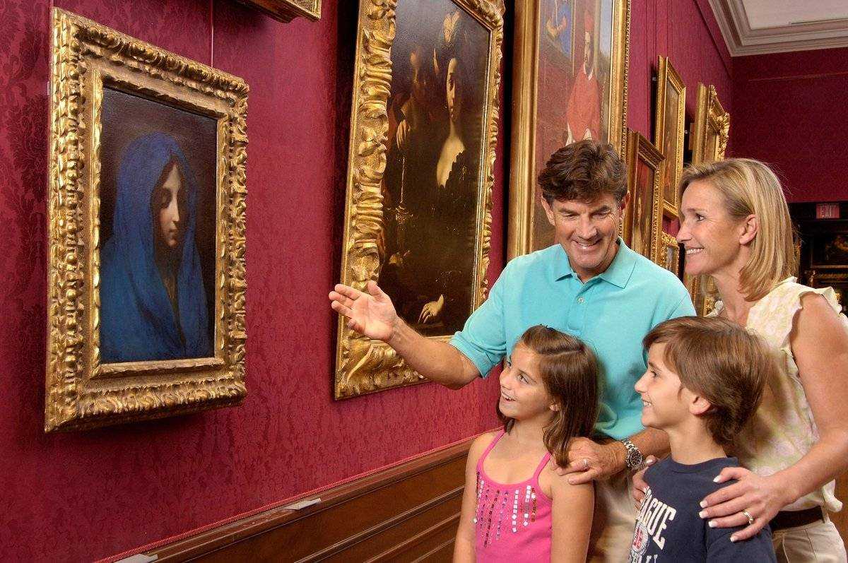 Картинки семья в музее