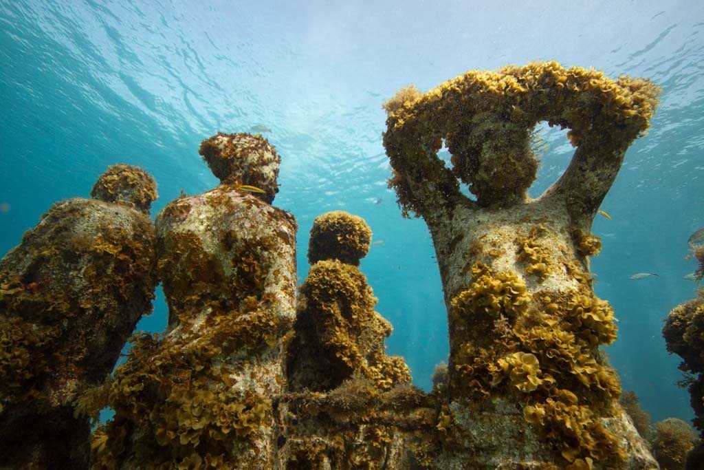 Музей подводных скульптур в канкуне